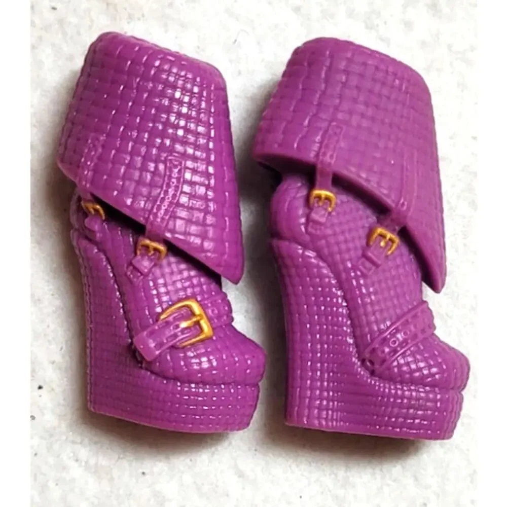 Monster High Clawdeen Wolf Scarily Ever After Little Dead Riding Hood Boots